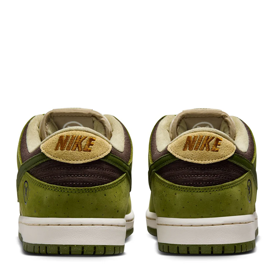 Nike SB Yuto Dunk Low - Image 2