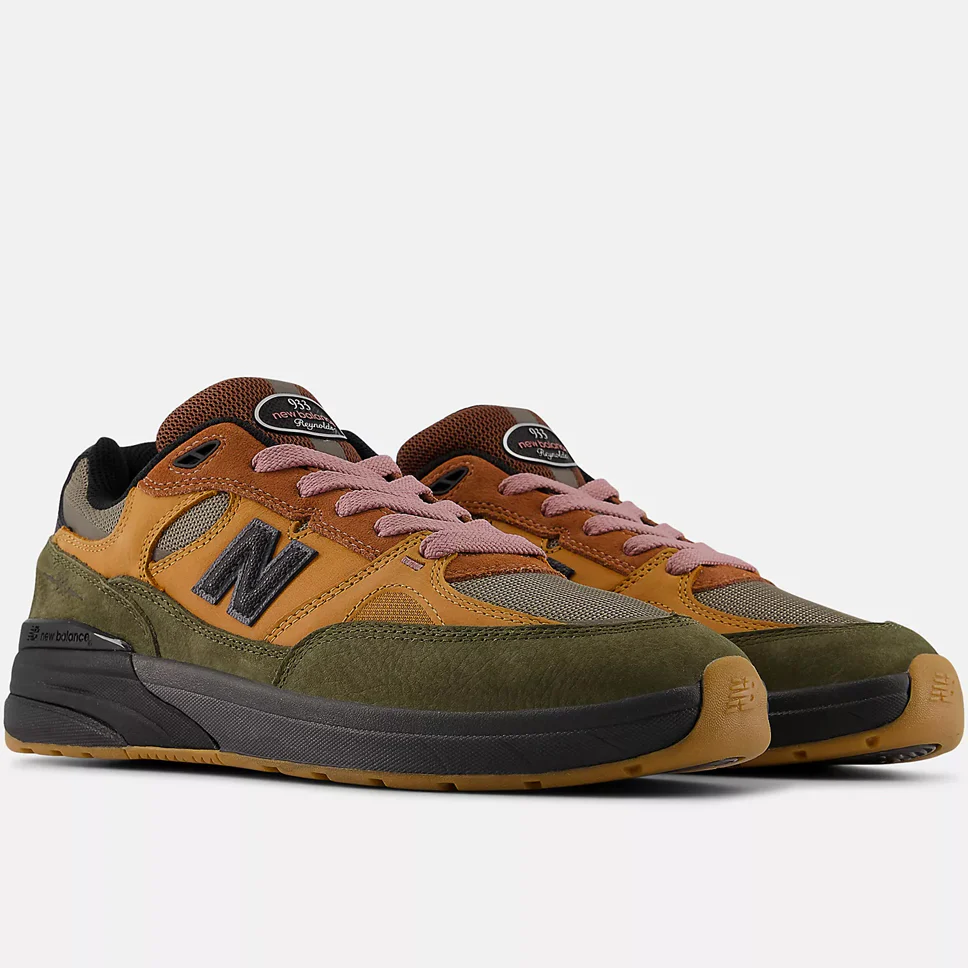 New Balance Numeric Mike Gigliotti x Andrew Reynolds 933 Shoes - Image 2