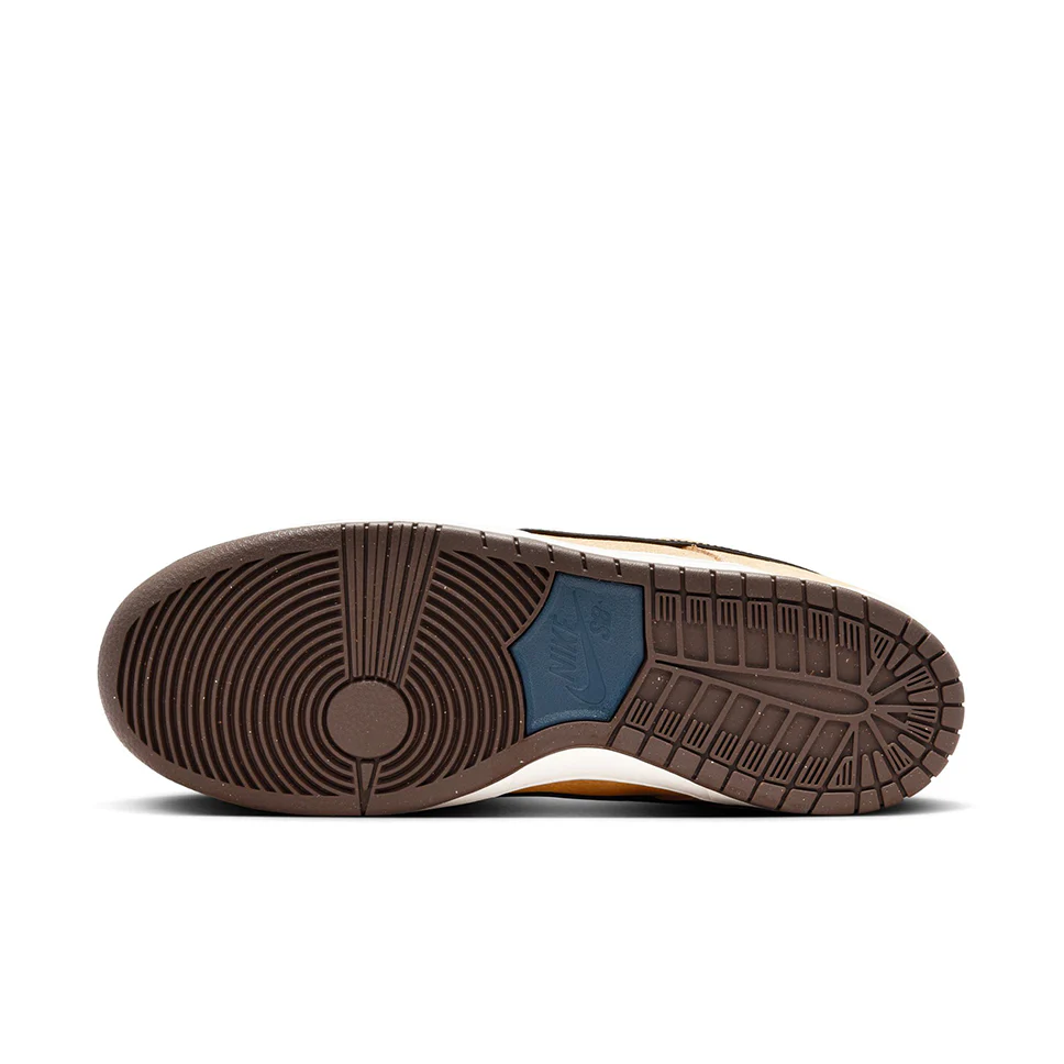 Nike SB Dunk Low Pro Cinema Shoes - Image 6
