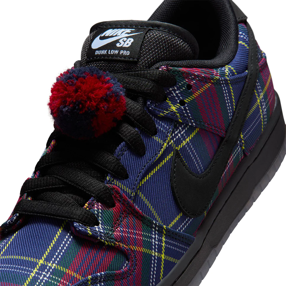 Nike SB Dunk Low Pro Nardwuar QS Shoes - Image 8