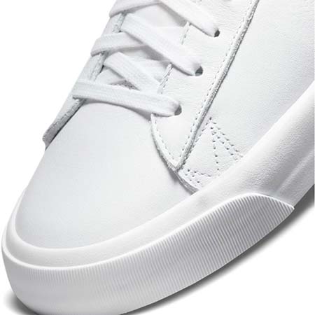 Nike SB Zoom Blazer Low GT ISO Shoes - Image 3