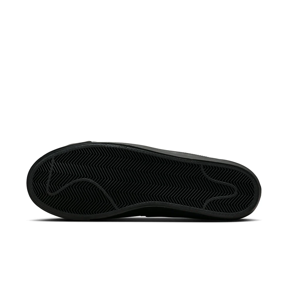 Nike SB Zoom Blazer Low GT ISO Shoes - Image 8