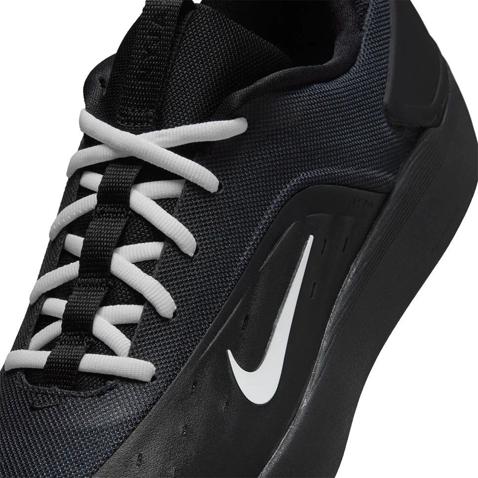 Nike SB Zoom Nyjah 4 Black Shoes - Image 5