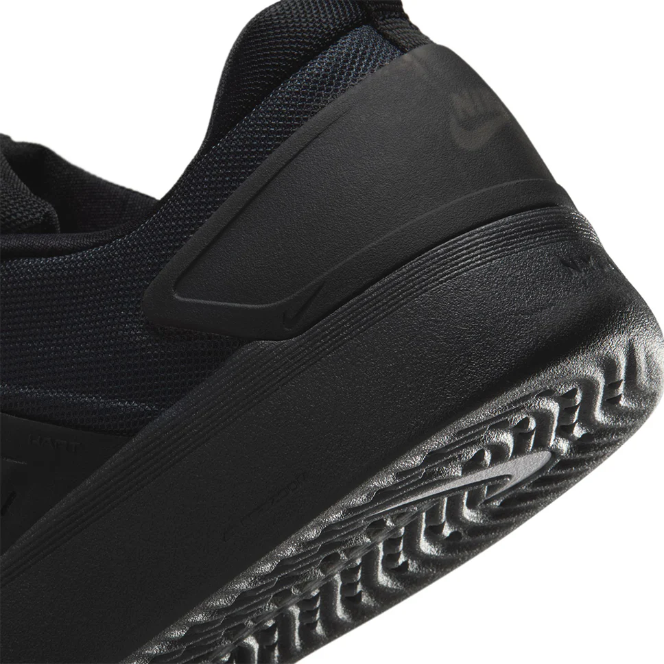 Nike SB Zoom Nyjah 4 Black Shoes - Image 6